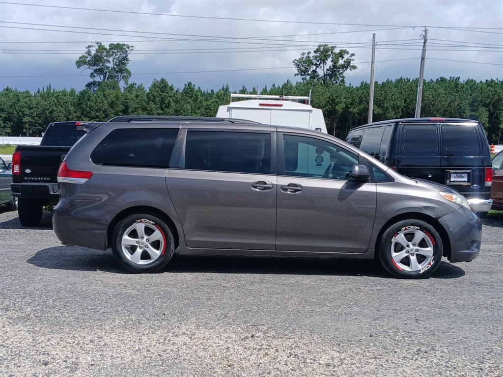 2011 Toyota Sienna