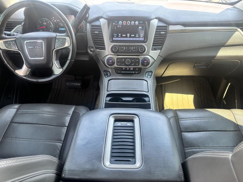 2017 GMC Yukon Denali - Photo 8