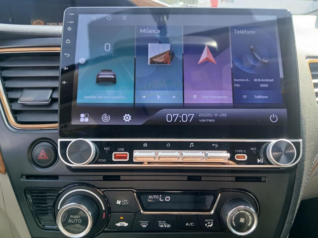 Honda Civic photo 12