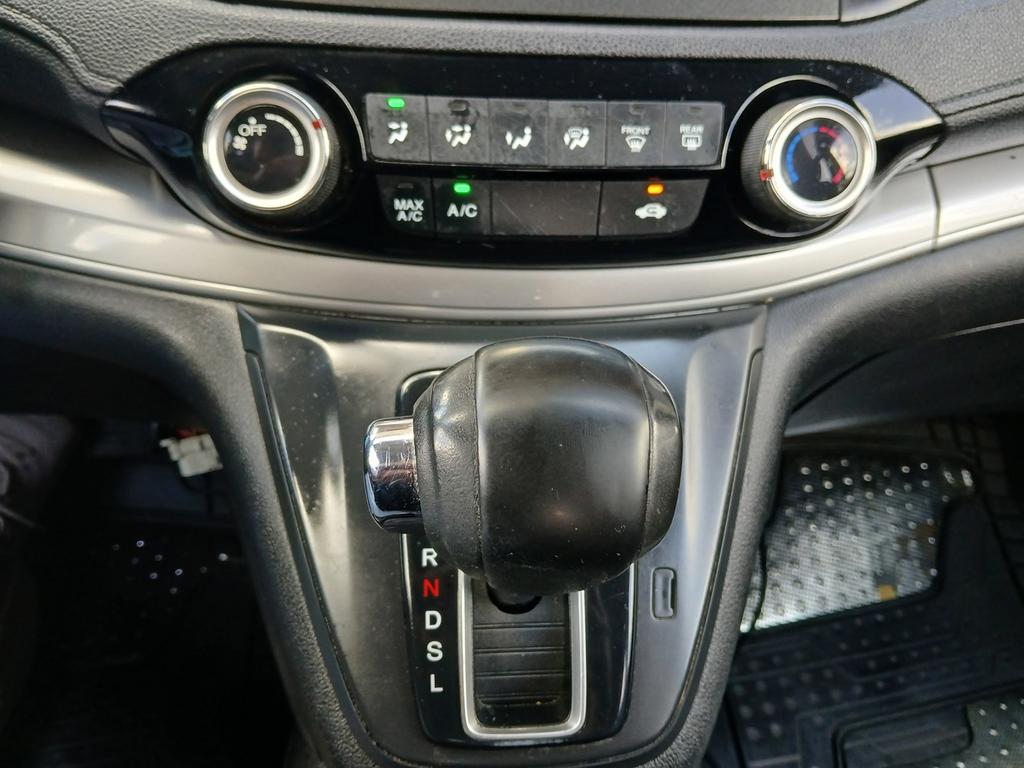 2015 Honda CR-V LX - Photo 16