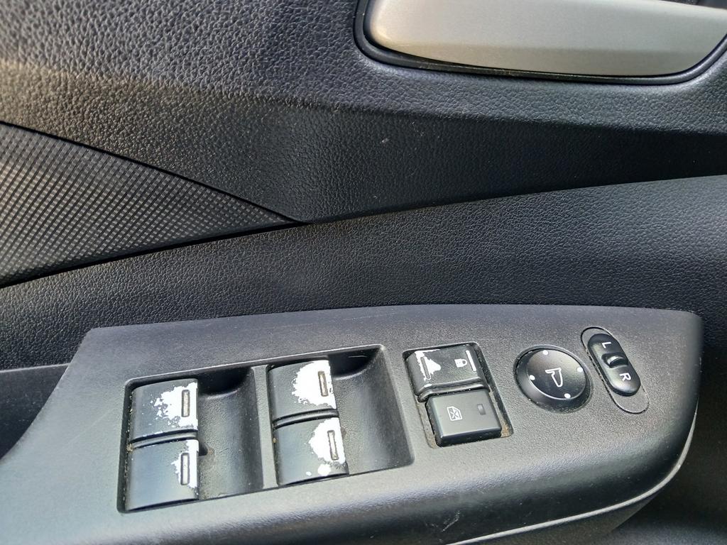 2015 Honda CR-V LX - Photo 11
