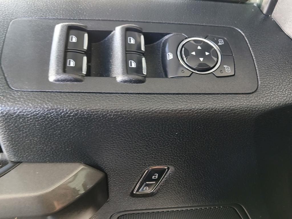 Ford F-150 photo 11