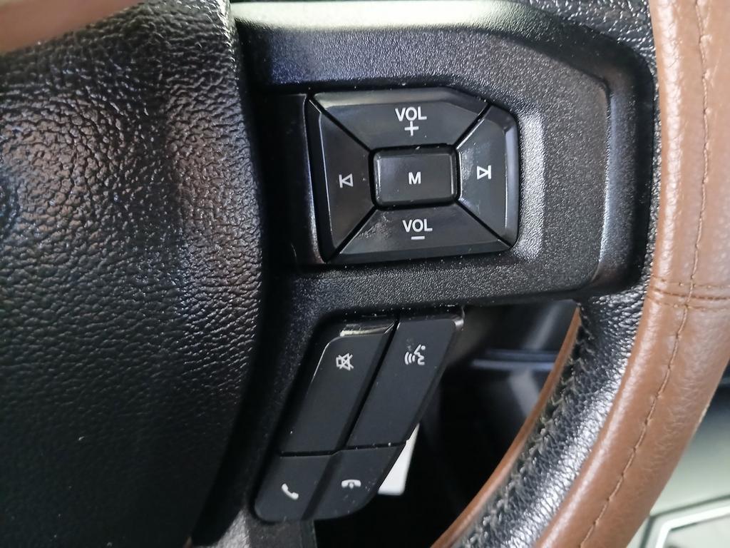 Ford F-150 photo 14