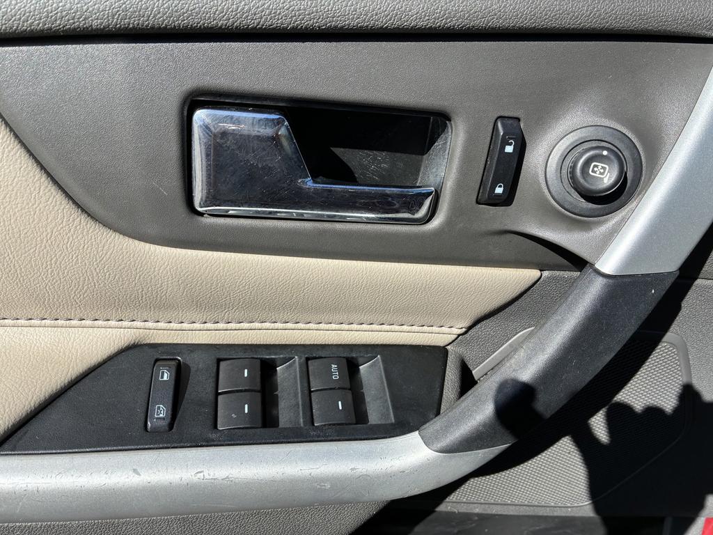 Ford Edge photo 16