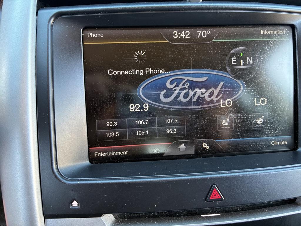 Ford Edge photo 11