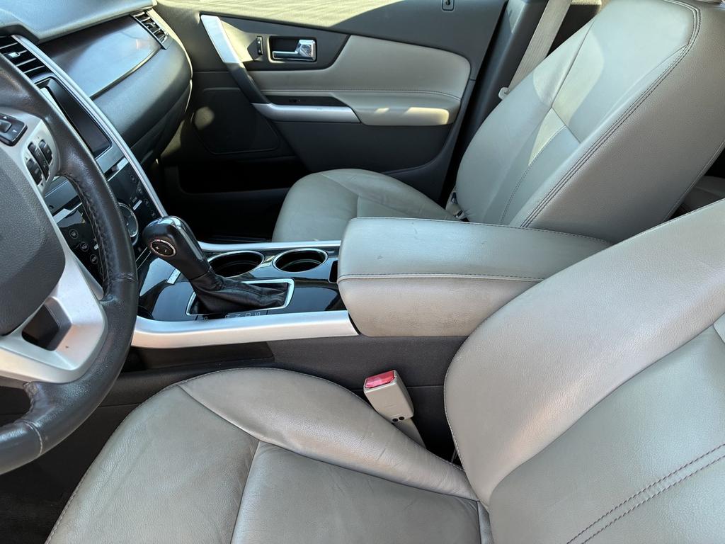 Ford Edge photo 10